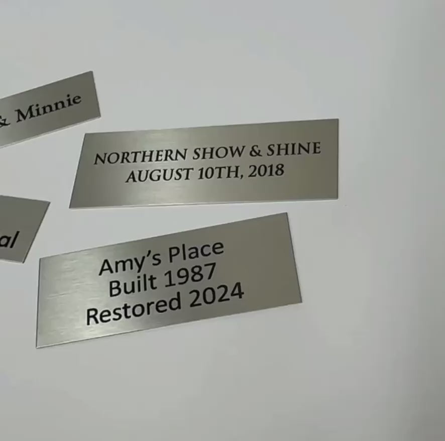 silver aluminum metal custom personalized name plates, photo frame plates, trophy plaques